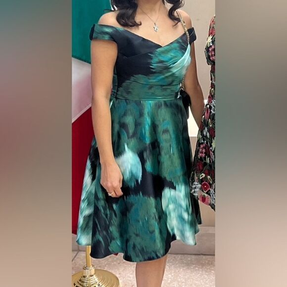 Lela Ross dress. Size 4.